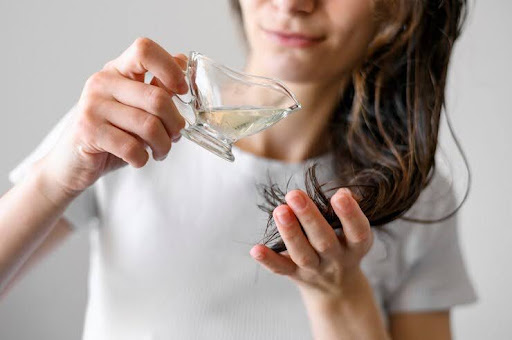 Frizzy Hair Solutions: Best Hair Serums to Keep Your Hair Smooth and Manageable Frizzy Hair Solutions: Best Hair Serums to Keep Your Hair Smooth and Manageable