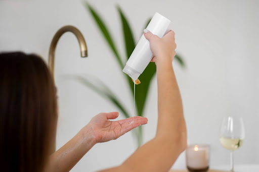 Are You Using the Right Shampoo for Your Hair Type? A Simple Guide to Herbal Hair Care Are You Using the Right Shampoo for Your Hair Type? A Simple Guide to Herbal Hair Care